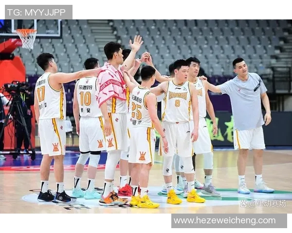 激情对决直播CBA北京队迎战广东队全力争胜精彩瞬间不容错过